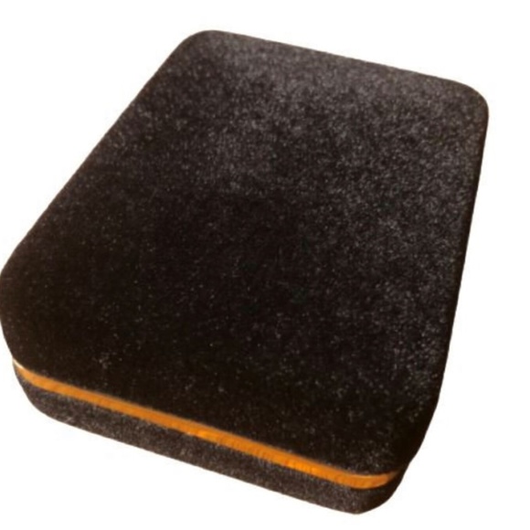 Bumblebee Jasper Pendant with Chain - Picture 3 of 3